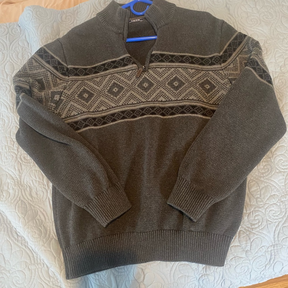 izod men sweater